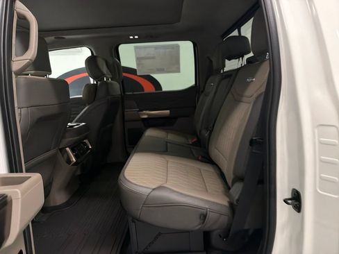 New 2026 Ford F250 Platinum w/ Platinum Plus Package AWD/4WD image 12
