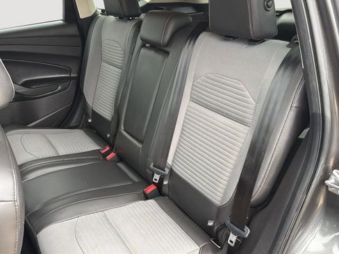 Used 2017 Ford Escape SE w/ SE Sport Appearance Package FWD image 20