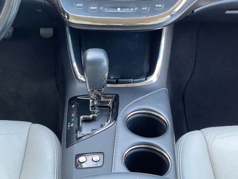 Used 2016 Toyota Avalon XLE FWD image 30
