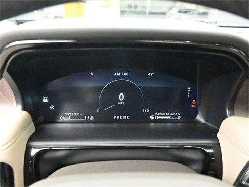 Certified 2023 Lincoln Nautilus Reserve image 16