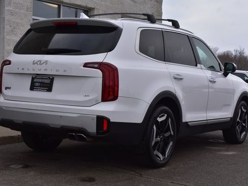 Used 2023 Kia Telluride S w/ S Sunroof Package image 11