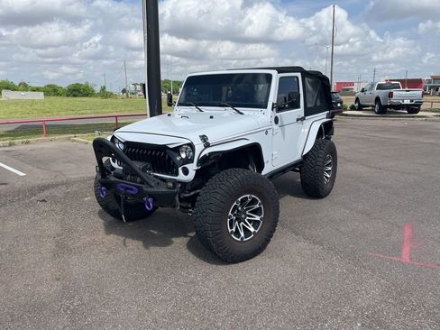 Used 2013 Jeep Wrangler Sport image 3