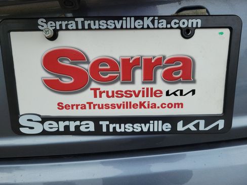 Used 2025 Toyota Corolla LE w/ Convenience Package image 28