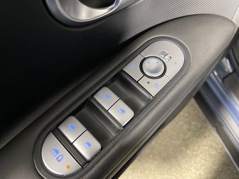 Used 2024 Hyundai Ioniq 5 SEL image 17