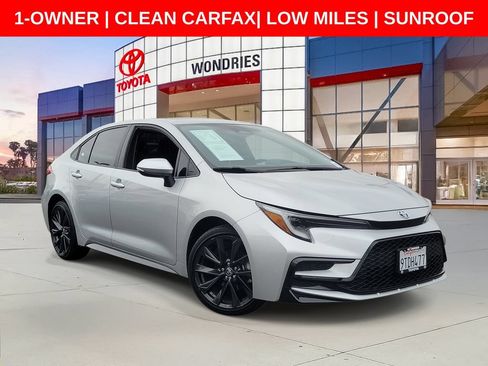 Used 2025 Toyota Corolla SE w/ SE Premium Package FWD image 1