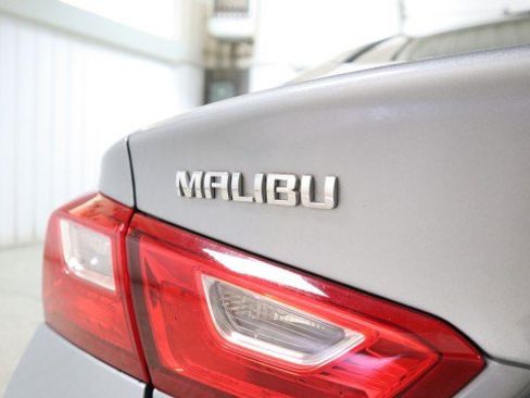 Used 2024 Chevrolet Malibu LS image 21