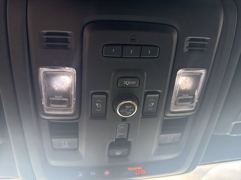 Used 2021 GMC Yukon XL AT4 w/ AT4 Premium Package AWD/4WD image 28