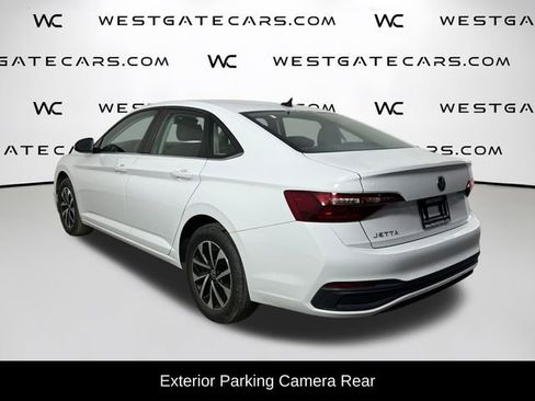 Used 2022 Volkswagen Jetta S image 5