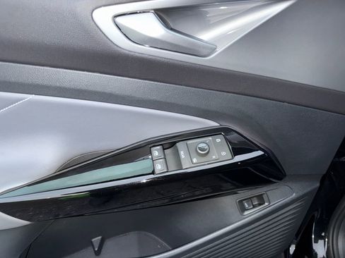 Used 2024 Volkswagen ID.4 Pro S image 11