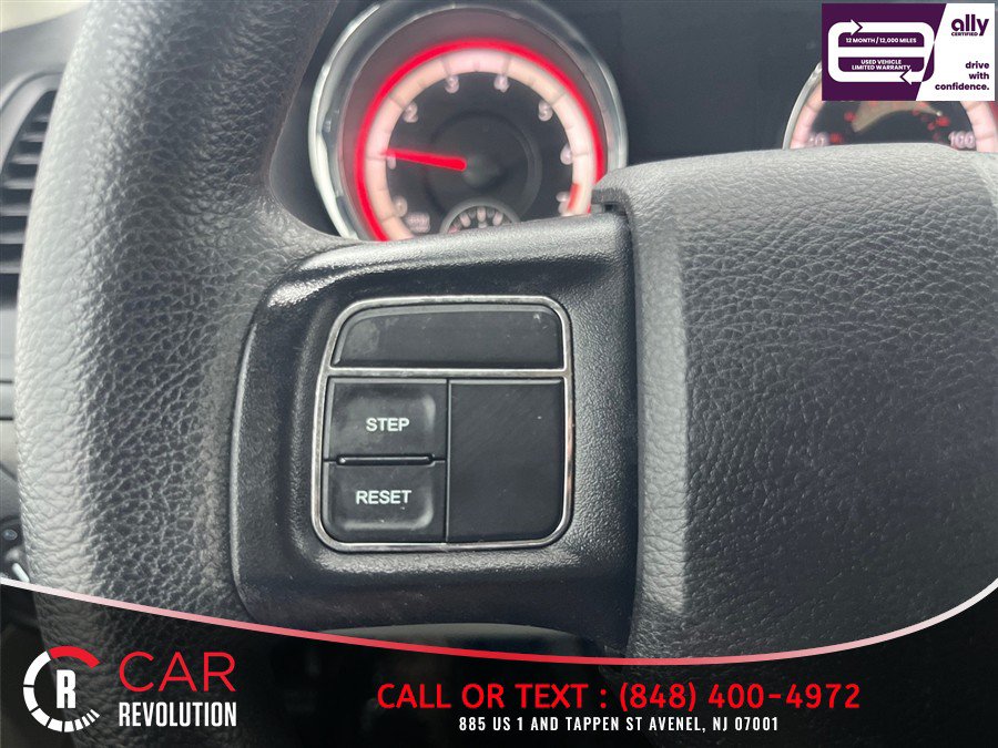 Used 2019 Dodge Grand Caravan SE FWD image 16