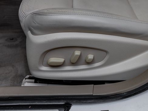 Used 2016 Cadillac CTS Luxury RWD image 57