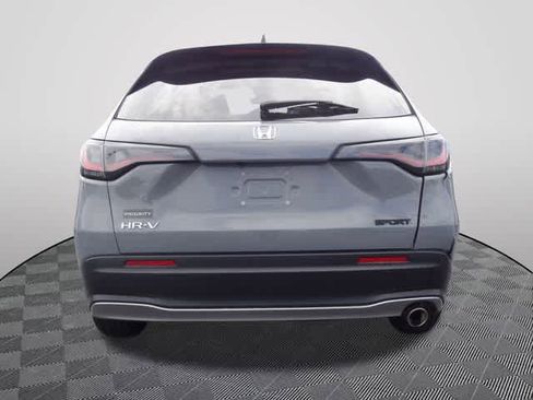 Used 2025 Honda HR-V Sport image 3