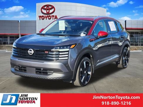 Used 2025 Nissan Kicks SR w/ SR Premium Package AWD/4WD image 5