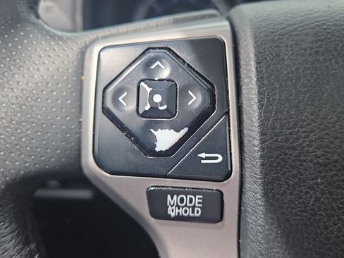 Used 2017 Toyota 4Runner SR5 Premium AWD/4WD image 23