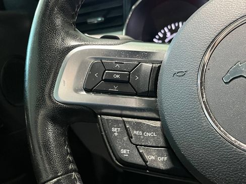 Used 2017 Ford Mustang Premium RWD image 31