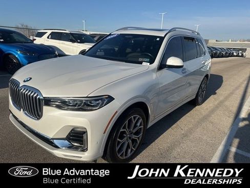 Used 2022 BMW X7 xDrive40i w/ Executive Package image 2