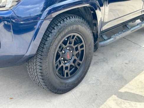 Used 2021 Toyota 4Runner SR5 image 9