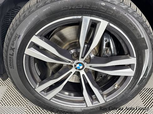Used 2021 BMW X7 xDrive40i w/ M Sport Package AWD/4WD image 33