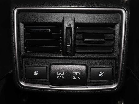 Used 2023 Subaru Forester Touring image 28