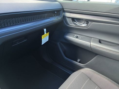 Certified 2026 Honda CR-V Sport image 33