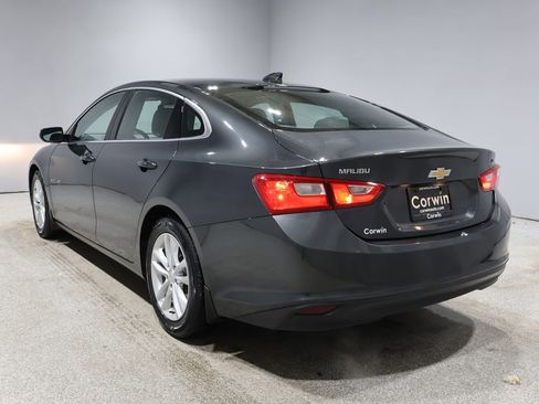 Used 2017 Chevrolet Malibu LT image 5