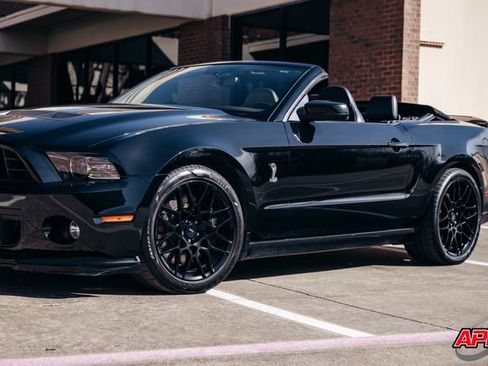 Used 2013 Ford Mustang Shelby GT500 image 40