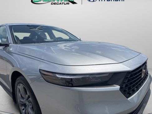 Used 2024 Honda Accord EX image 2