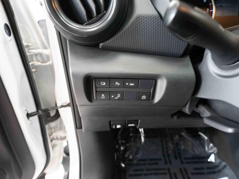 Used 2023 Nissan Kicks S FWD image 11