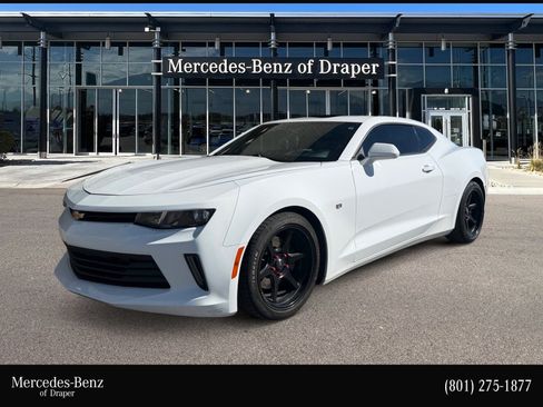 Used 2018 Chevrolet Camaro LT image 1
