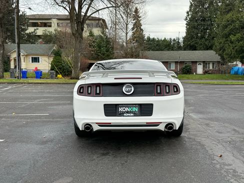Used 2013 Ford Mustang GT image 4