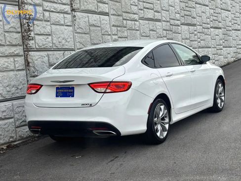 Used 2015 Chrysler 200 S image 6