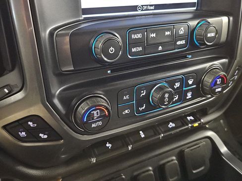 Used 2017 Chevrolet Silverado 2500 LTZ w/ LTZ Plus Package image 20