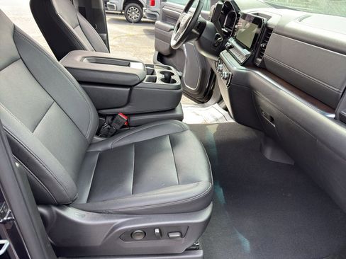 Used 2024 GMC Sierra 1500 SLT image 28