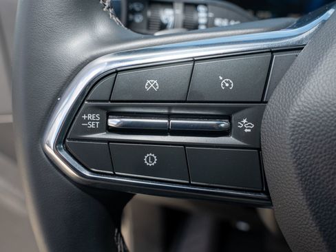 Used 2025 Chevrolet Tahoe LT image 32