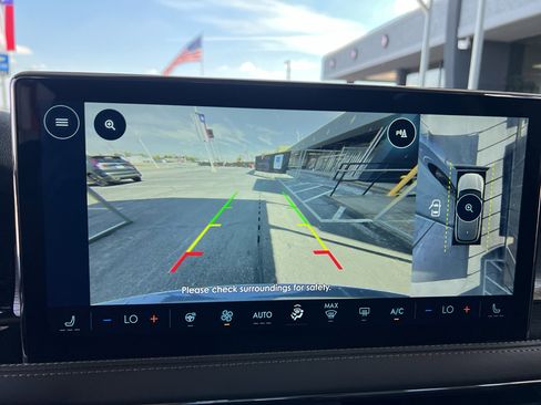 New 2026 Lincoln Corsair Premiere image 13