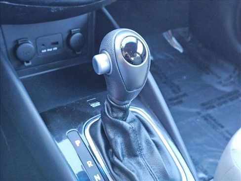 Used 2012 Kia Forte EX image 11