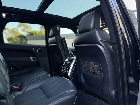 Used 2015 Land Rover Range Rover Sport Supercharged image 23