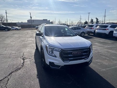 Certified 2022 GMC Terrain AT4 w/ Tech Package image 7