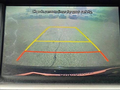 Used 2018 Kia Optima LX w/ 17" Alloy Wheels Package image 13