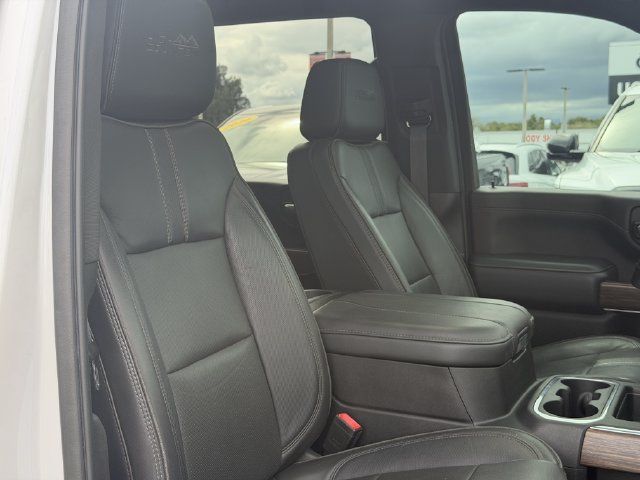 Used 2023 Chevrolet Silverado 3500 High Country w/ Snow Plow Prep/Camper Package AWD/4WD image 19