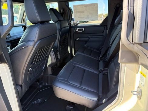 New 2026 Ford Bronco Big Bend w/ Black Diamond Package AWD/4WD image 7