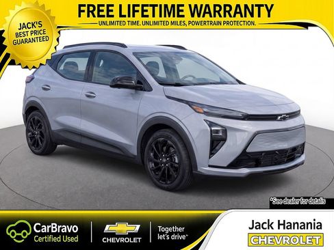 Used 2027 Chevrolet Bolt RS FWD image 1