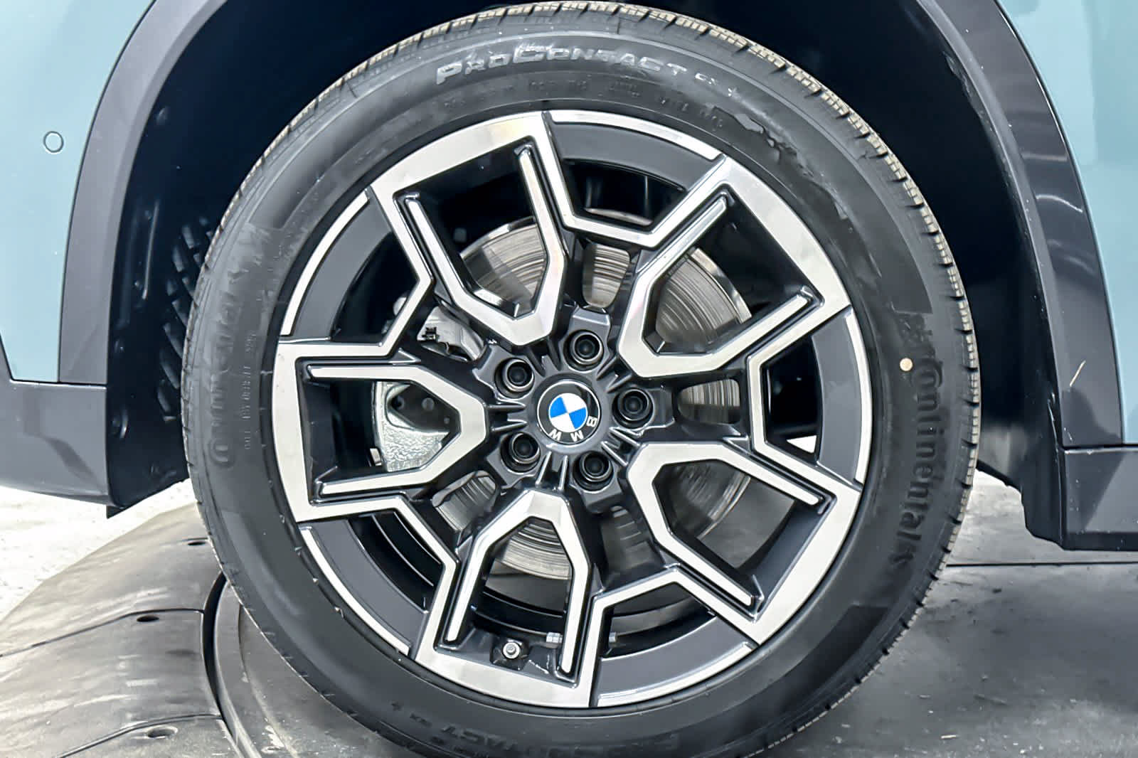 Used 2026 BMW X1 xDrive28i AWD/4WD image 25