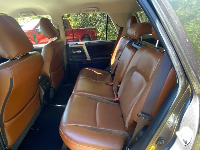 Used 2016 Toyota 4Runner SR5 RWD image 9