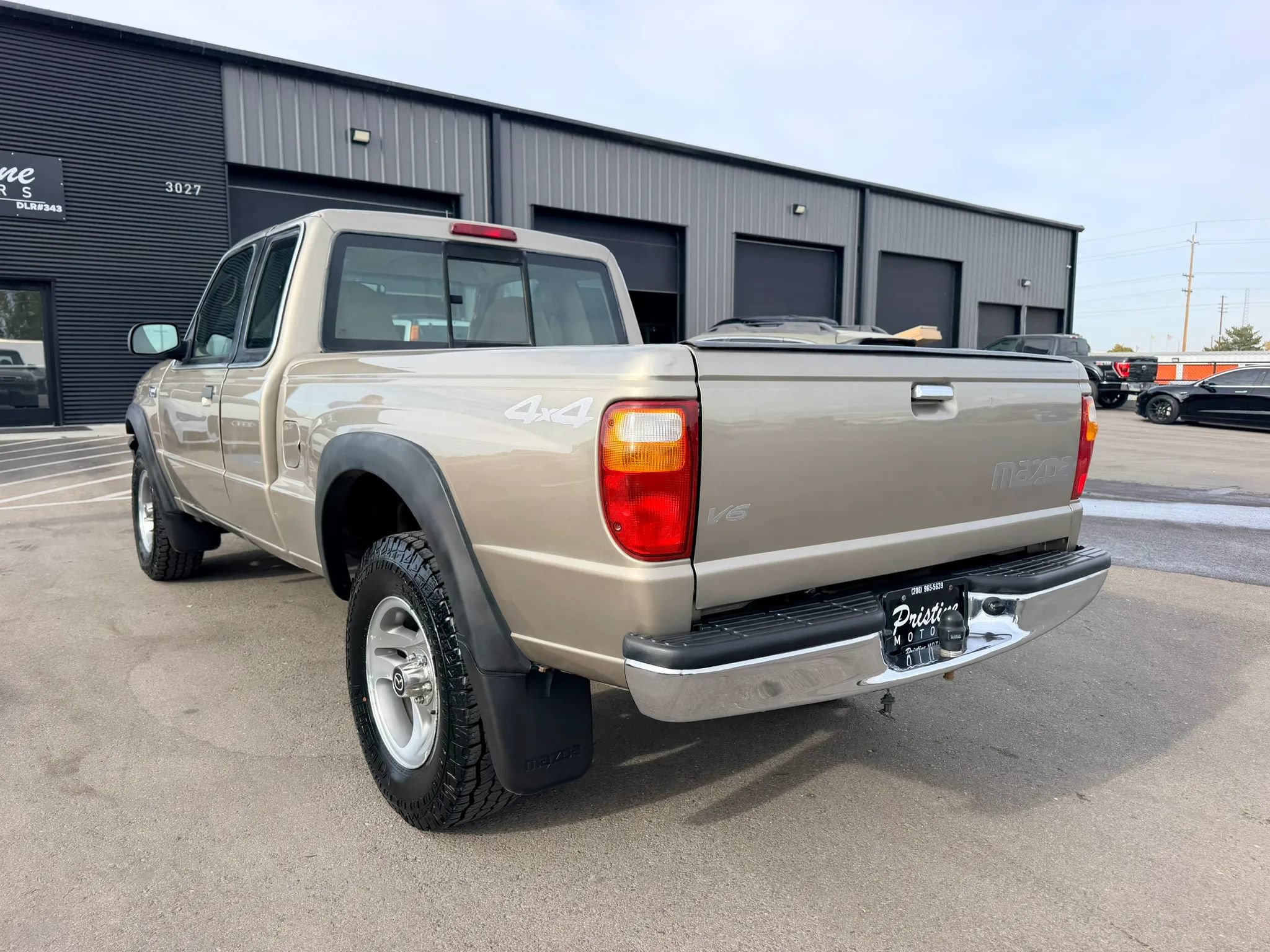 Used 2003 MAZDA B-Series Pickup 4x4 Cab Plus B4000 image 5