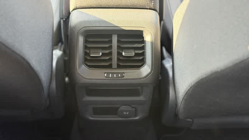 Used 2019 Volkswagen Tiguan S FWD image 23