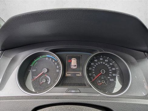 Used 2016 Volkswagen e-Golf SEL Premium image 10