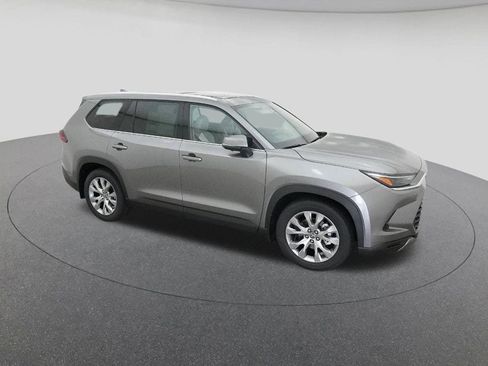 New 2026 Toyota Grand Highlander Limited image 12