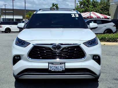 Used 2023 Toyota Highlander Platinum
