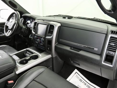 Used 2017 RAM 3500 Laramie Longhorn image 16